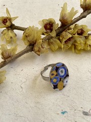 ANELLO OVALE IN TESSUTO BOLLE BLU