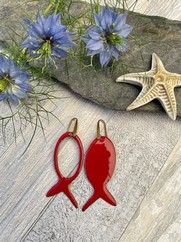 ORECCHINI ASSIMETRICI PESCE ROSSO