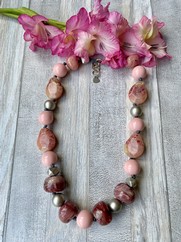 COLLANA PERLE IN RESINA MARMORIZZATE ROSA