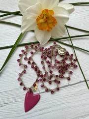 COLLANA UNCINETTO CUORE SMALTATO MAGENTA