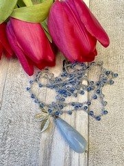 COLLANA UNCINETTO GOCCIA PIETRA DURA AZZURRO POLVERE