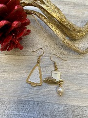 ORECCHINI NATALE BIANCO ALBERO E TAZZA BISCOTTI
