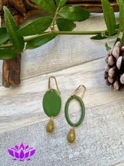 ORECCHINI ASSIMETRICI OVALE VERDE SALVIA