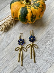 ORECCHINI FIOCCO E FIORE BLU