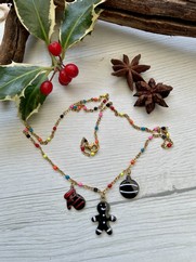 COLLANA CON CHARMS NATALE NERO