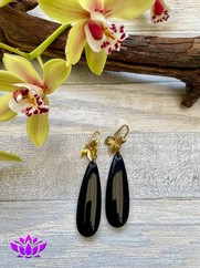 ORECCHINI GOCCIA IN RESINA E FOGLIE NERO