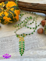 COLLANA UNCINETTO FOGLIA SFUMATURE DI VERDE