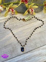 COLLANA UNCINETTO CORTA CRISTALLO BLU